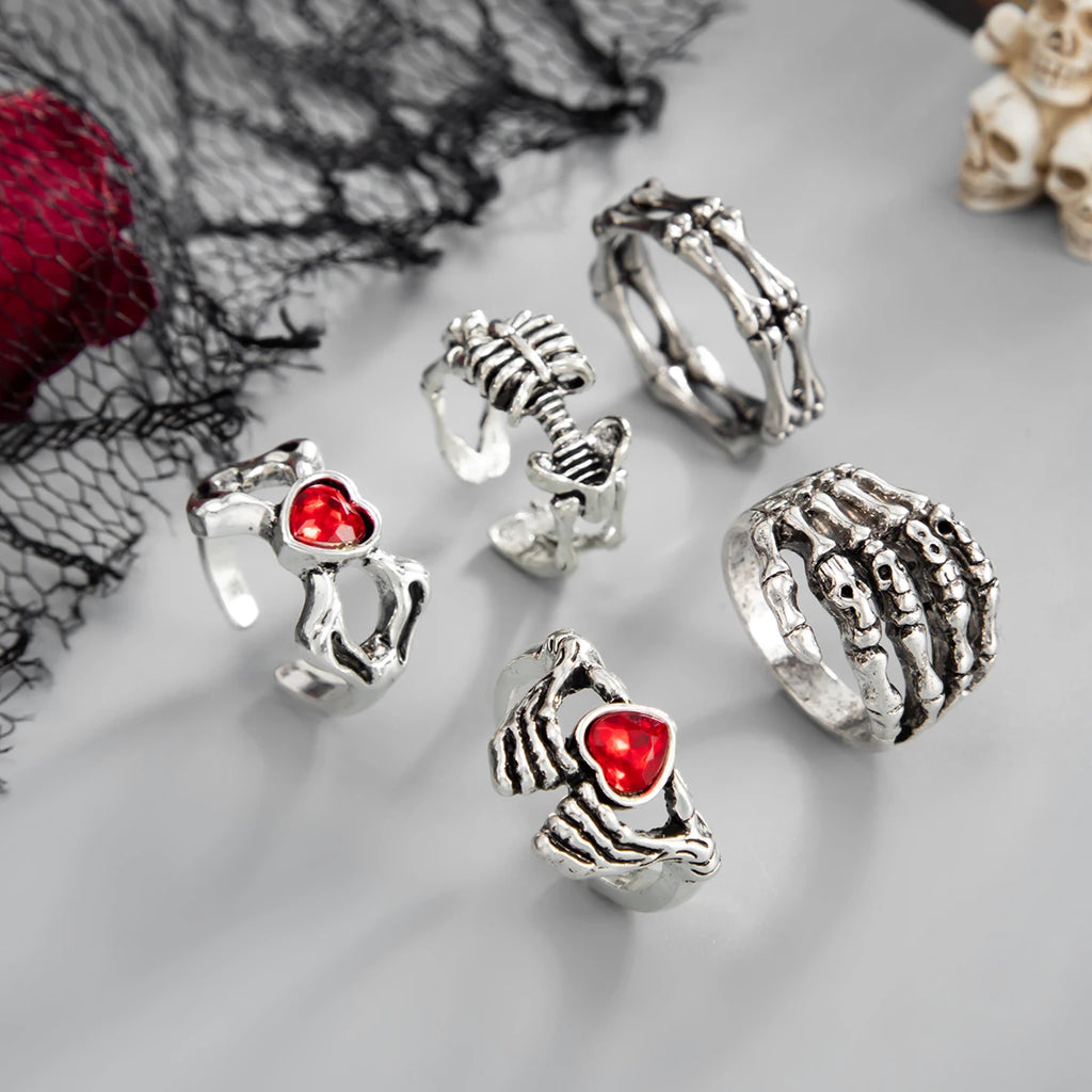 2 Styles Gothic Halloween Creative Skull Red Heart Rhinestone Open Rings Women Vintage Silver Color Finger Ring Jewelry
