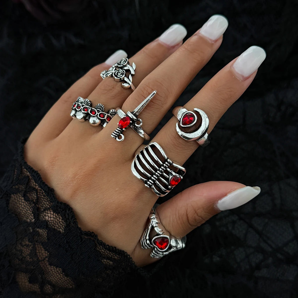 2 Styles Gothic Halloween Creative Skull Red Heart Rhinestone Open Rings Women Vintage Silver Color Finger Ring Jewelry