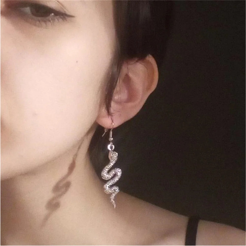 20Pairs/Lot Punk Gothic Skull Heart Drop Dangle Earrings for Women Female Retro Fashion Hip Hop Mix Style Jewelry Party Gifts